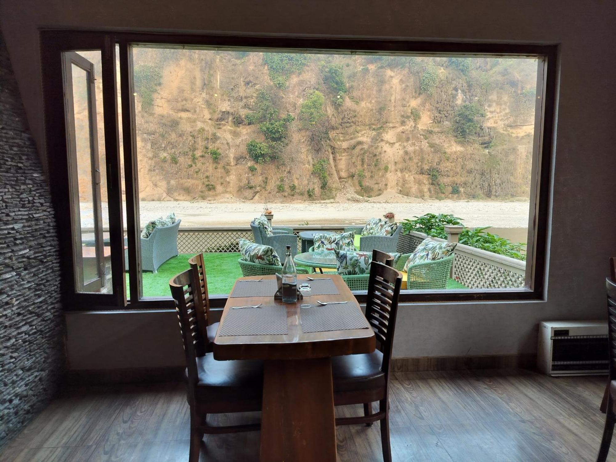 Bel-La Monde Hotel "Riverside" - Jim Corbett Garjia Exteriör bild