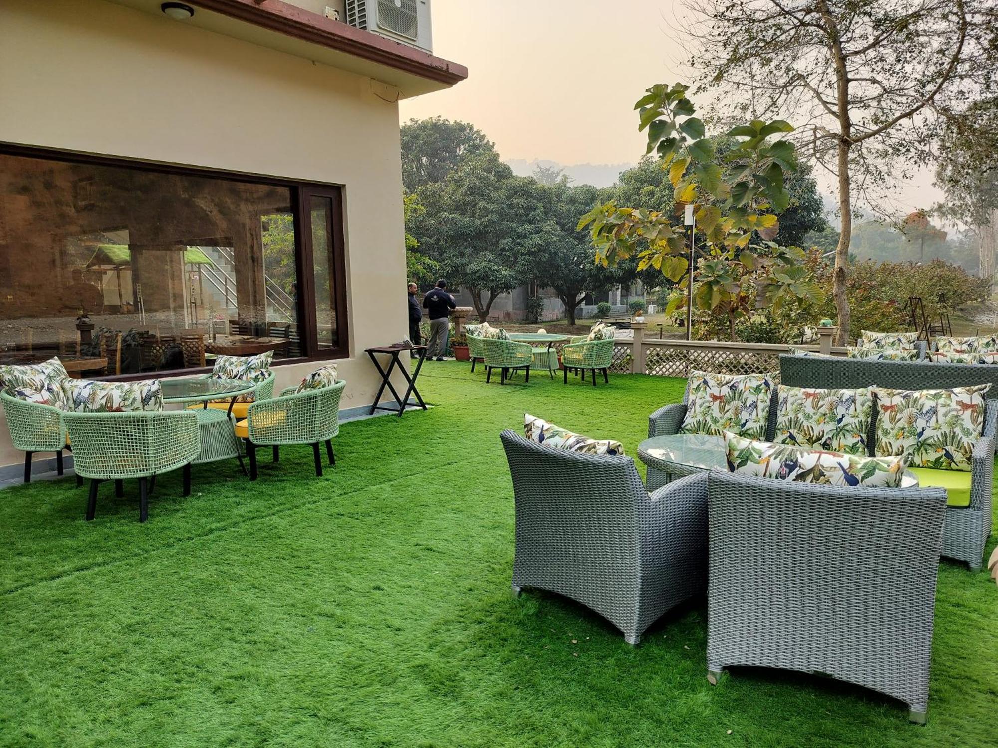 Bel-La Monde Hotel "Riverside" - Jim Corbett Garjia Exteriör bild